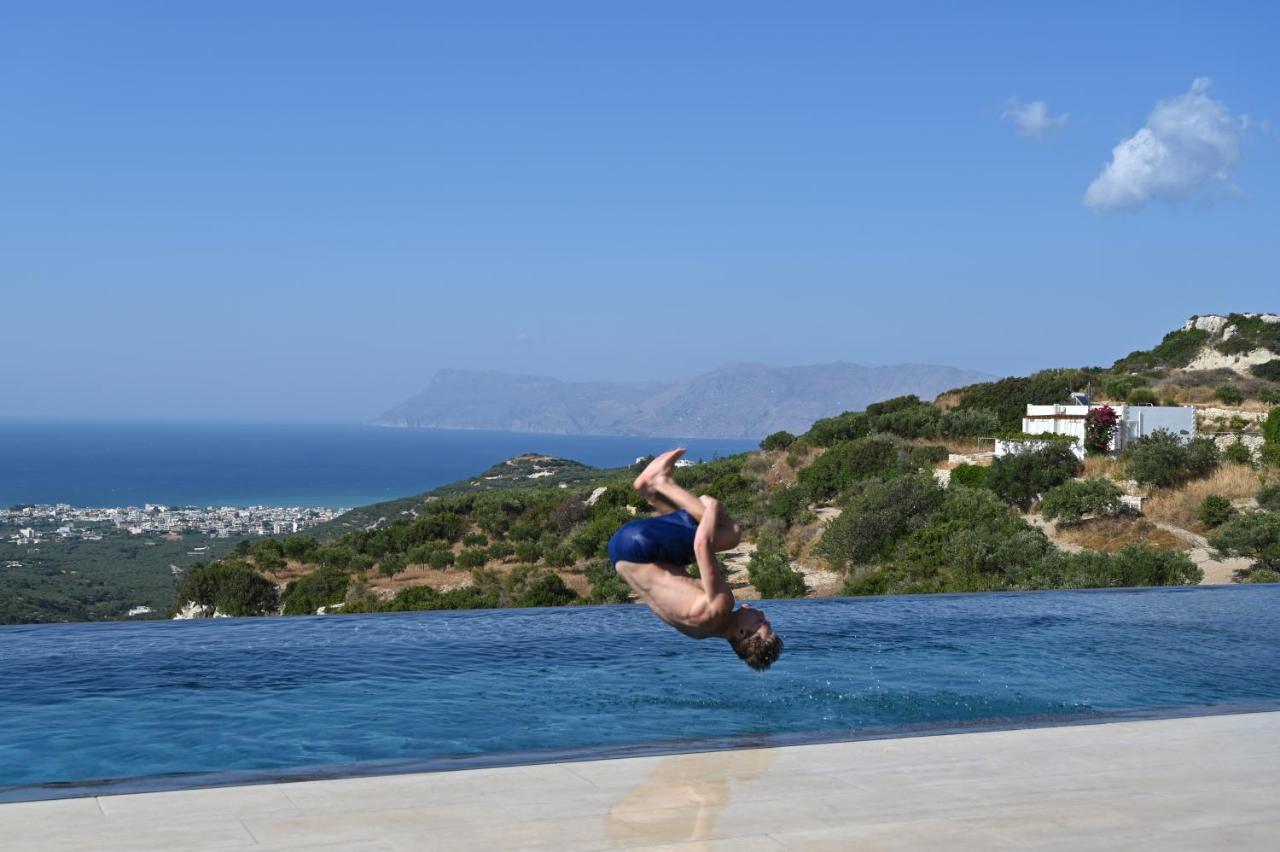 Ellas Residence Fantastic Pool Heated Kissamos Bagian luar foto