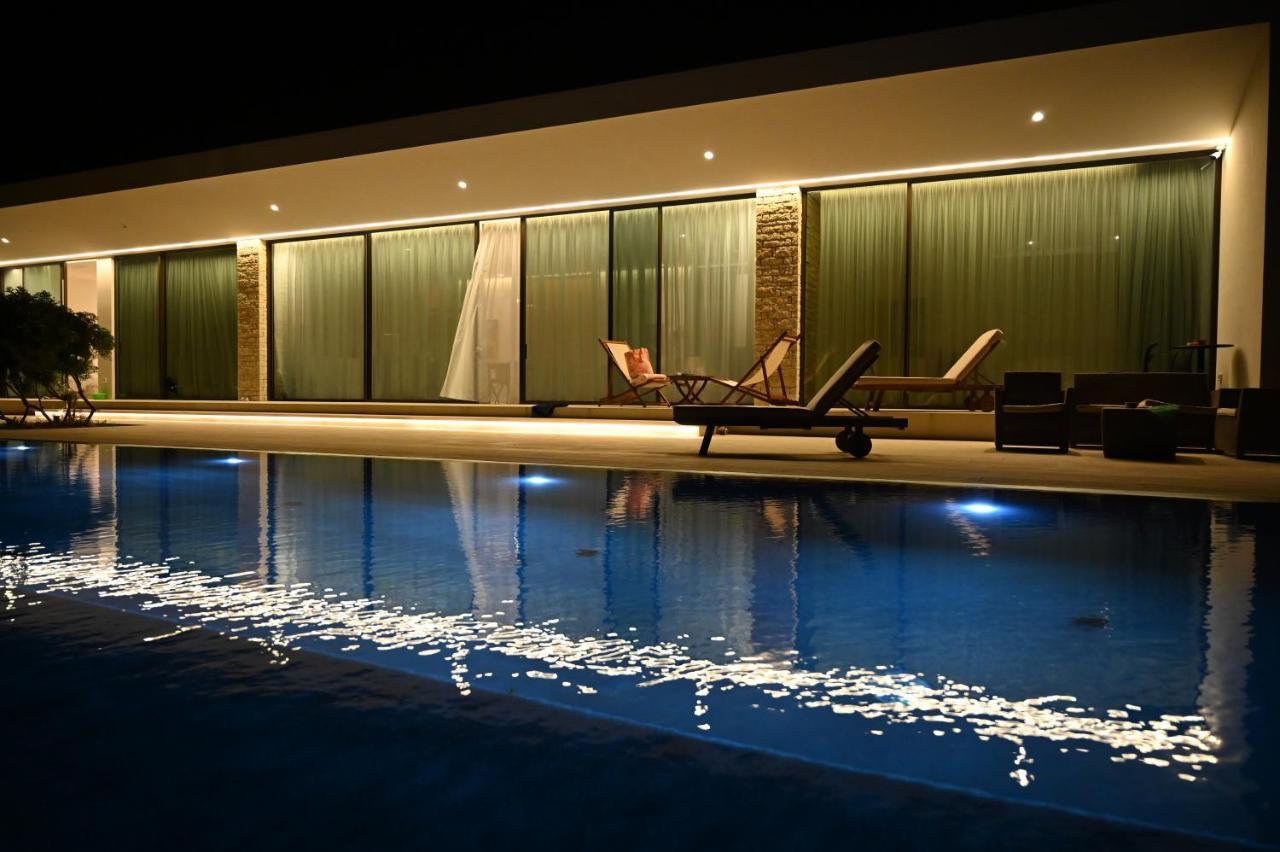 Ellas Residence Fantastic Pool Heated Kissamos Bagian luar foto